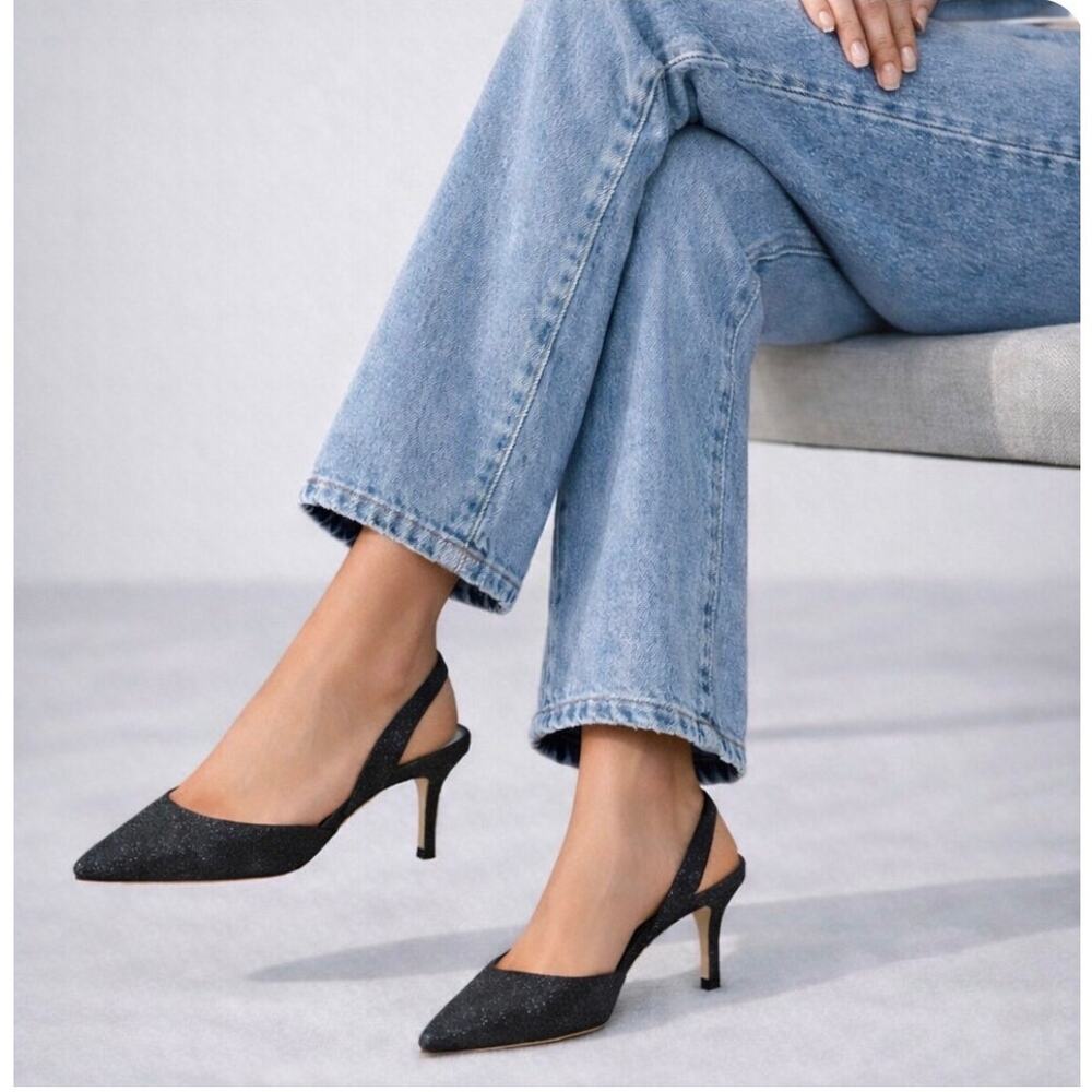 Manolo Blahnik Carolyne 7 Black Glitter Pointed Toe Slingback Pump  EU 38
